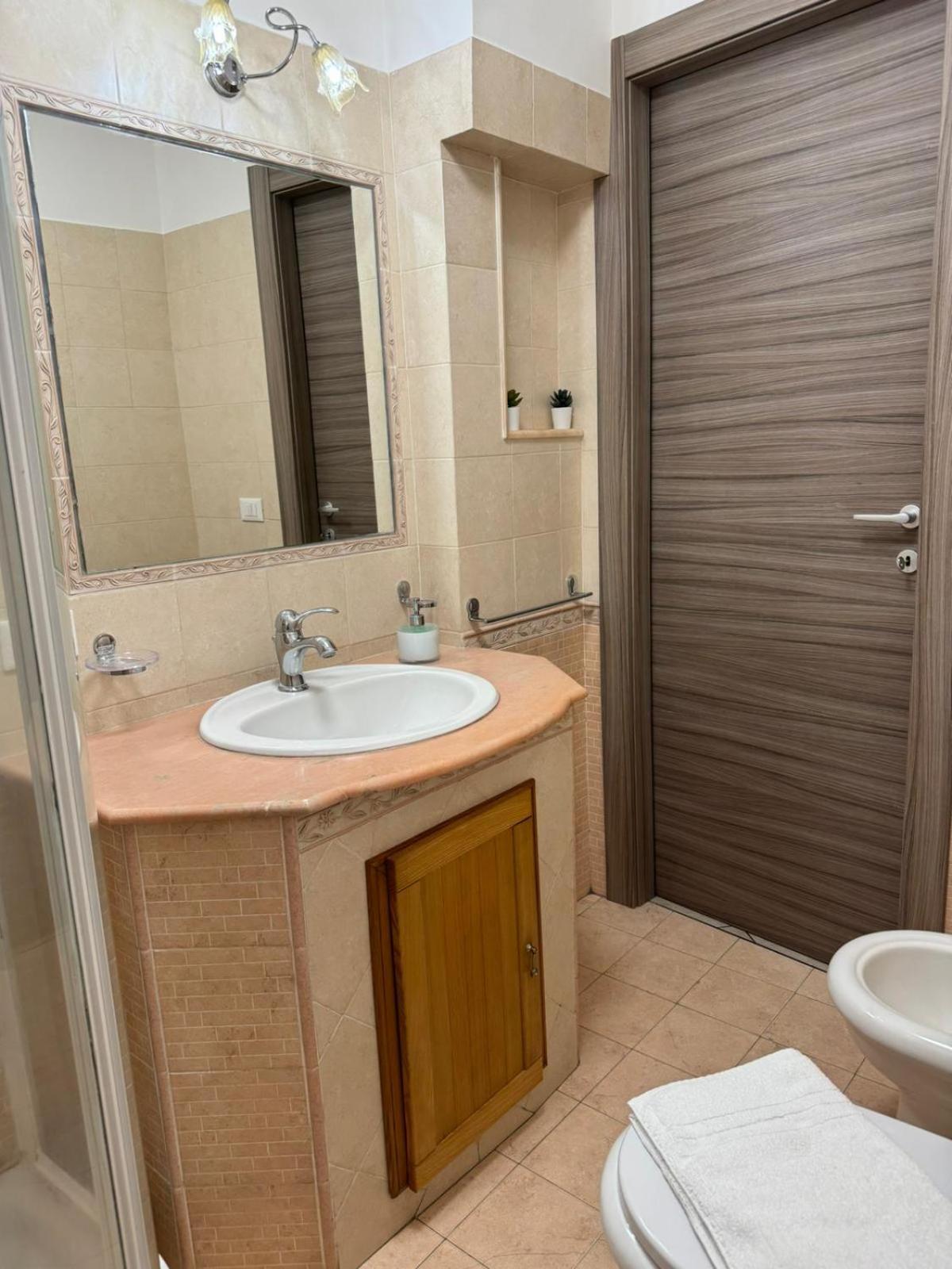 La Casa Del Mulino Apartment Катания Екстериор снимка