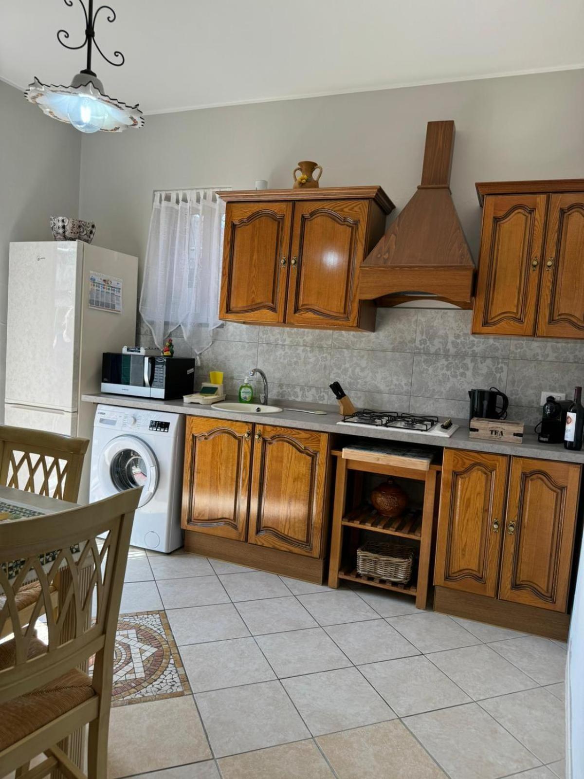La Casa Del Mulino Apartment Катания Екстериор снимка